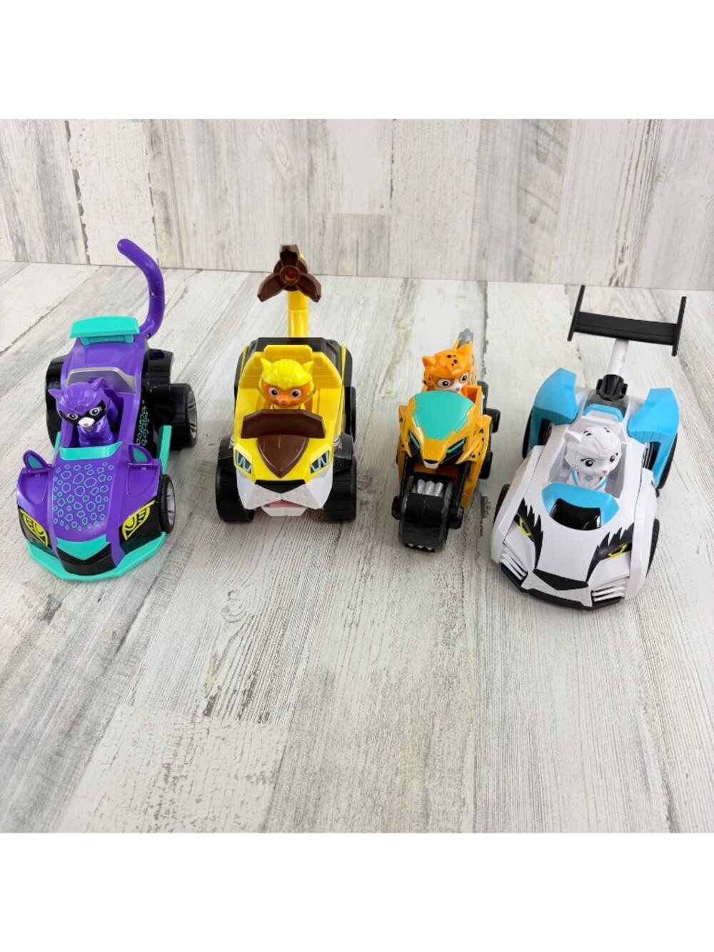 Lot of 4 Paw Patrol CAT PACK Set Vehicles Figures Shade Wild Rory Leo Missile